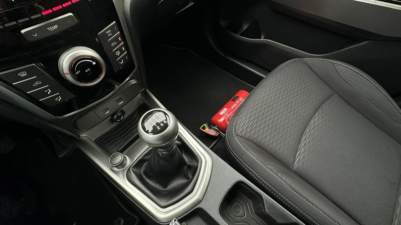 SsangYong Tivoli - Zdjęcie 32