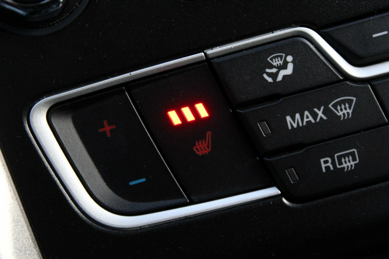 Ford Mondeo - Zdjęcie 25