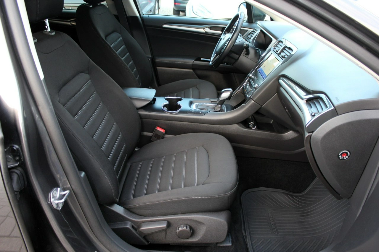 Ford Mondeo - Zdjęcie 8