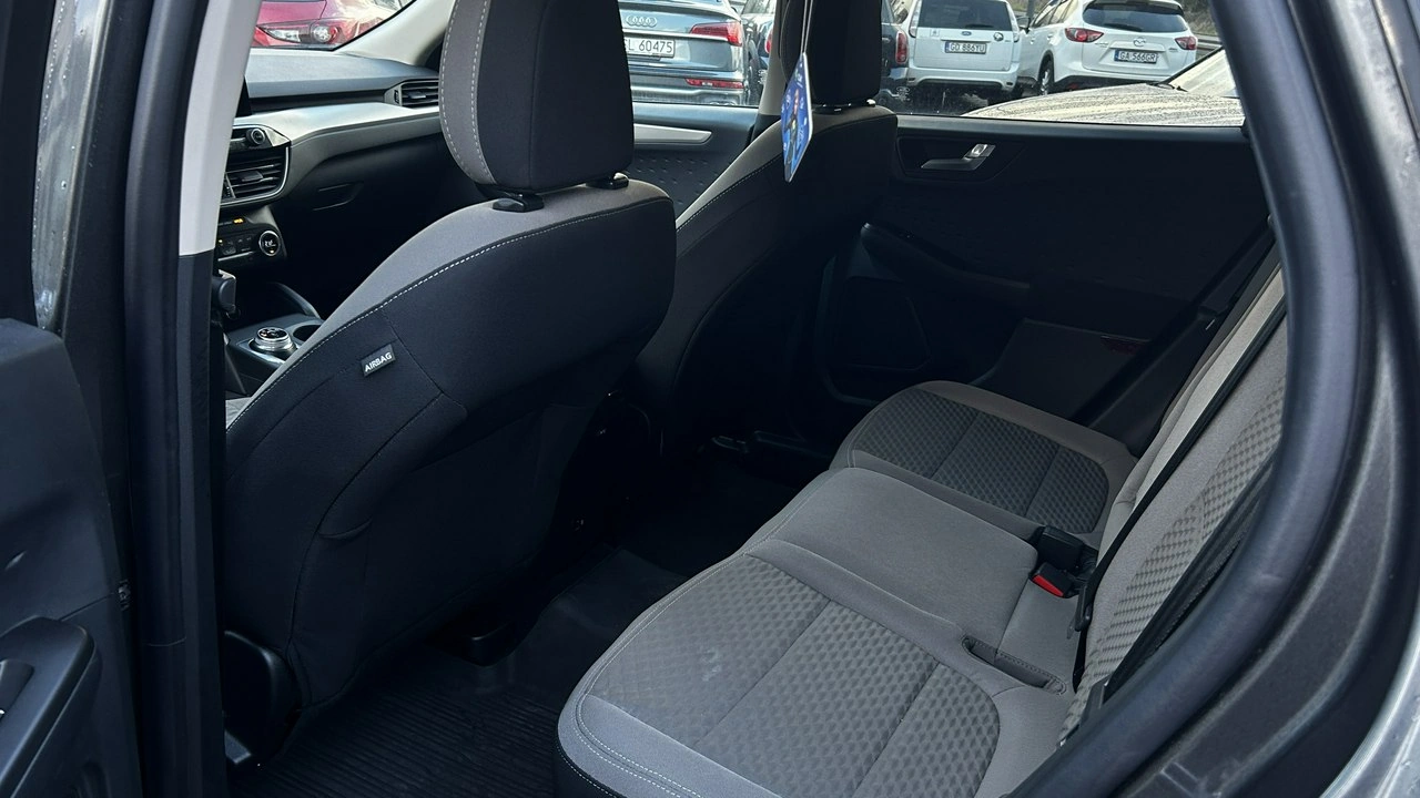 Ford Kuga - Zdjęcie 9