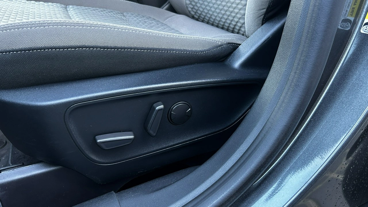 Ford Kuga - Zdjęcie 20