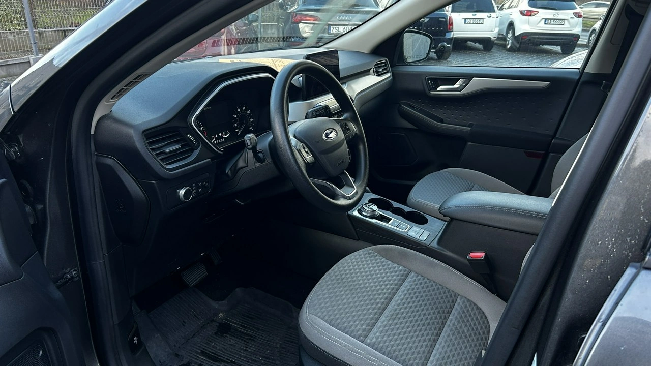 Ford Kuga - Zdjęcie 6
