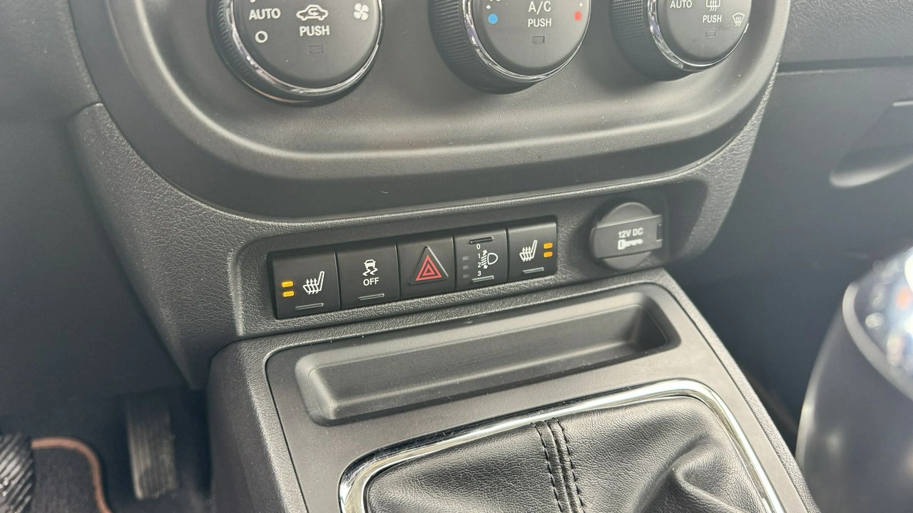 Jeep Compass - Zdjęcie 22