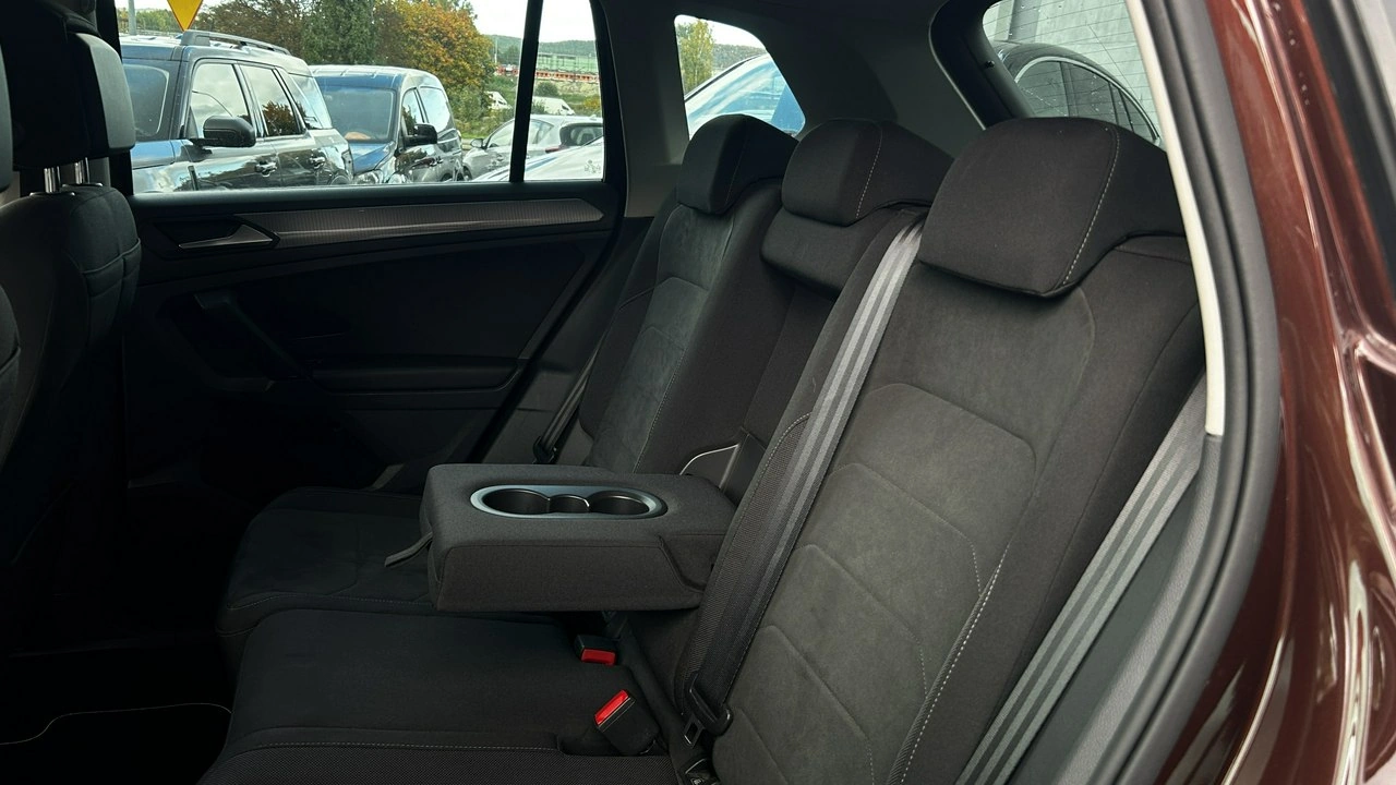 Volkswagen Tiguan - Zdjęcie 16