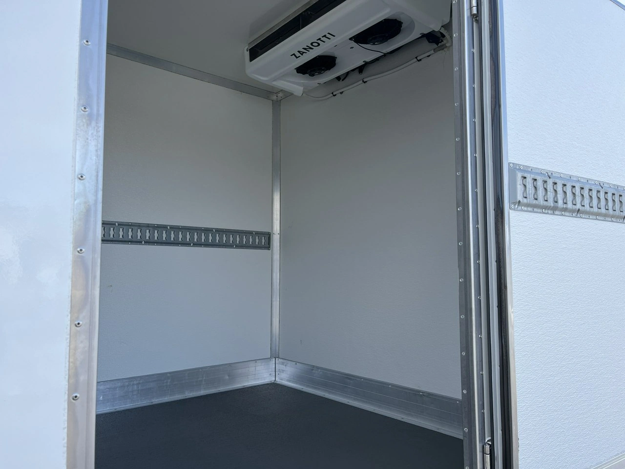 Iveco Daily - Zdjęcie 27