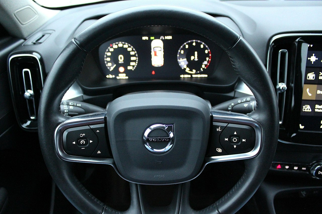 Volvo XC 40 - Zdjęcie 30