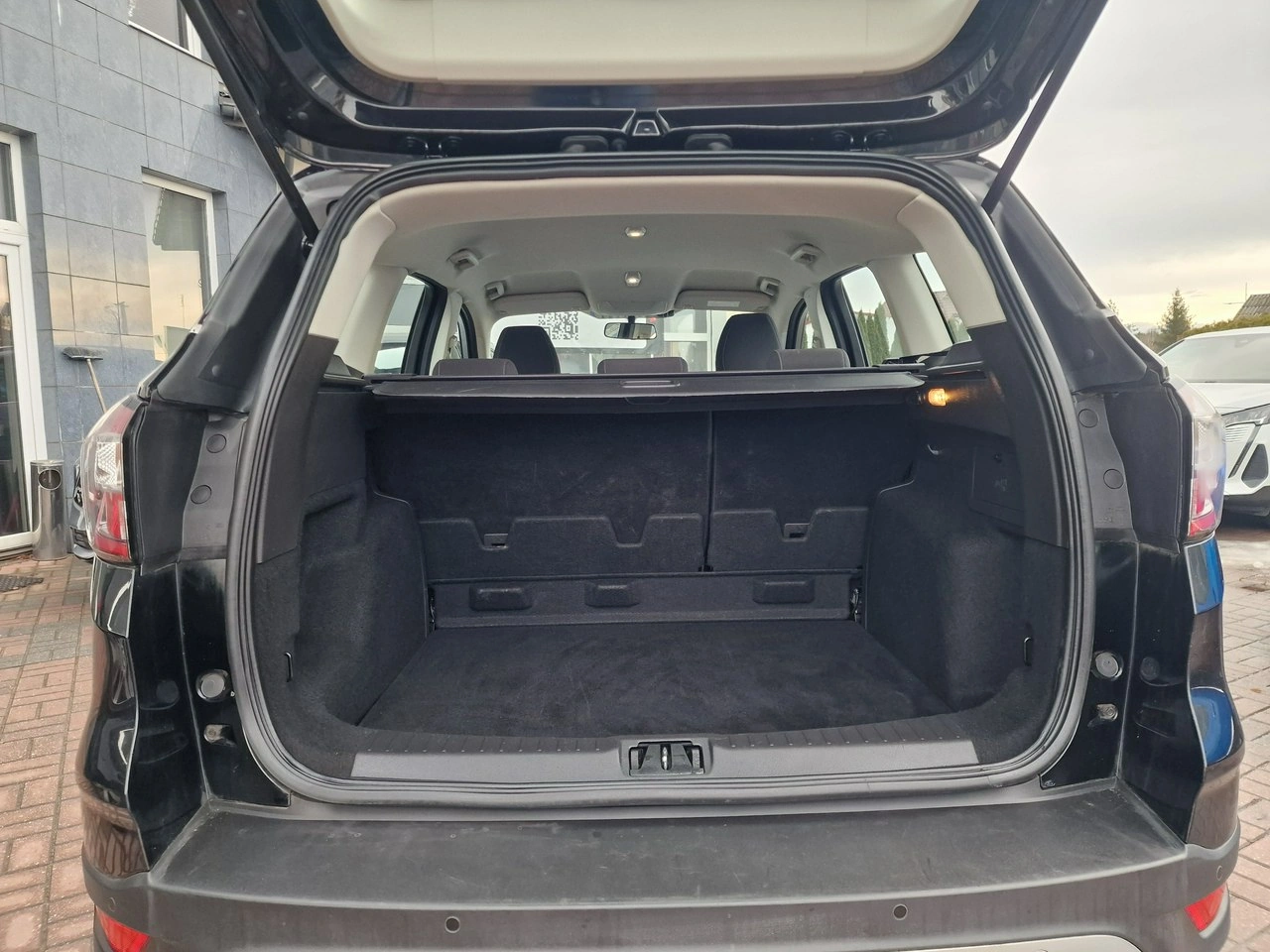 Ford Kuga - Zdjęcie 18