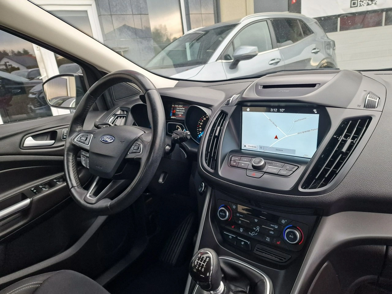 Ford Kuga - Zdjęcie 21