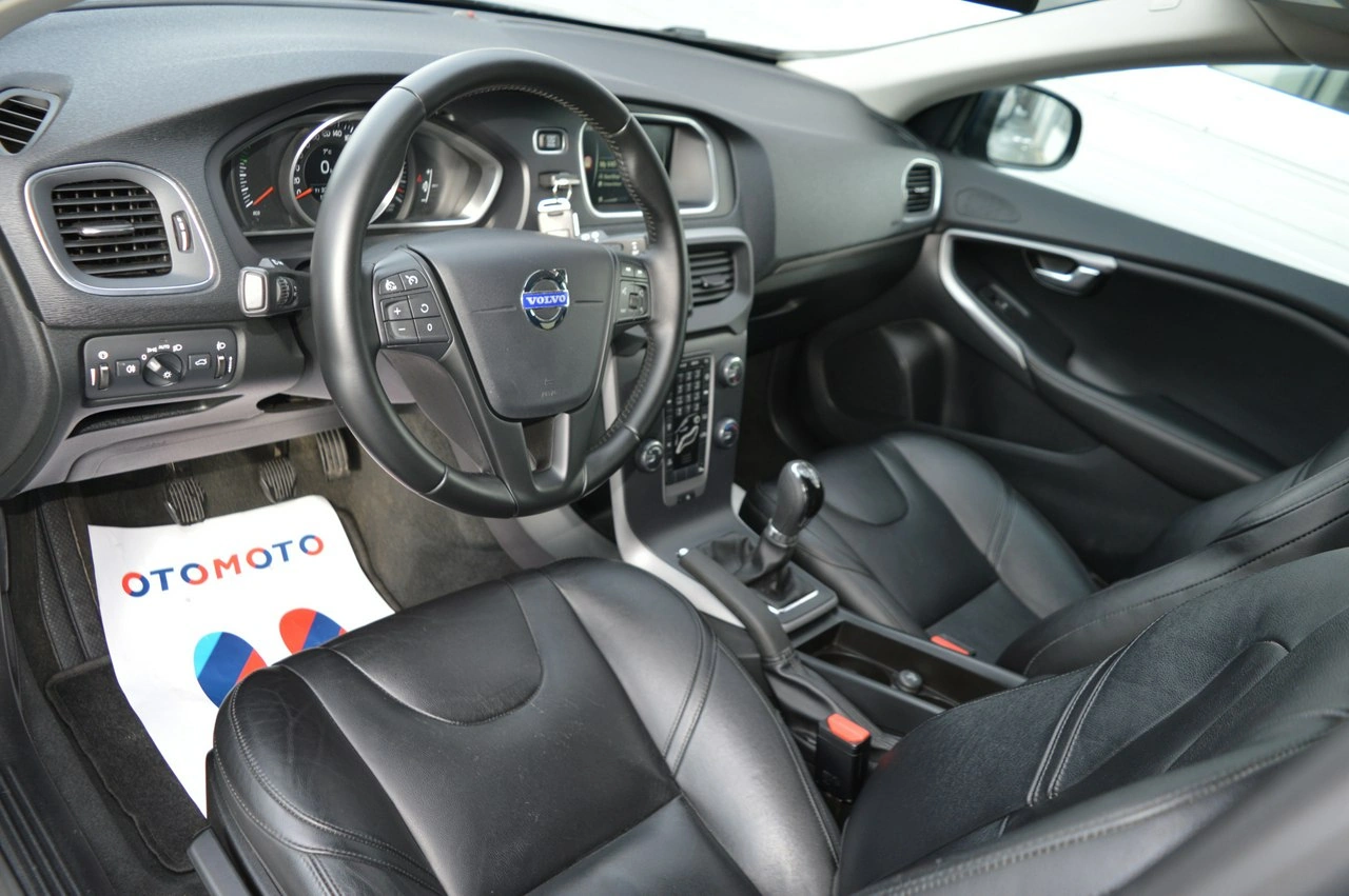 Volvo V40 - Zdjęcie 16