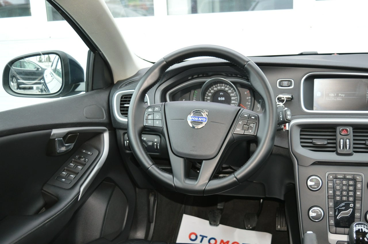 Volvo V40 - Zdjęcie 20