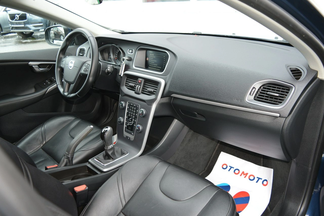 Volvo V40 - Zdjęcie 23