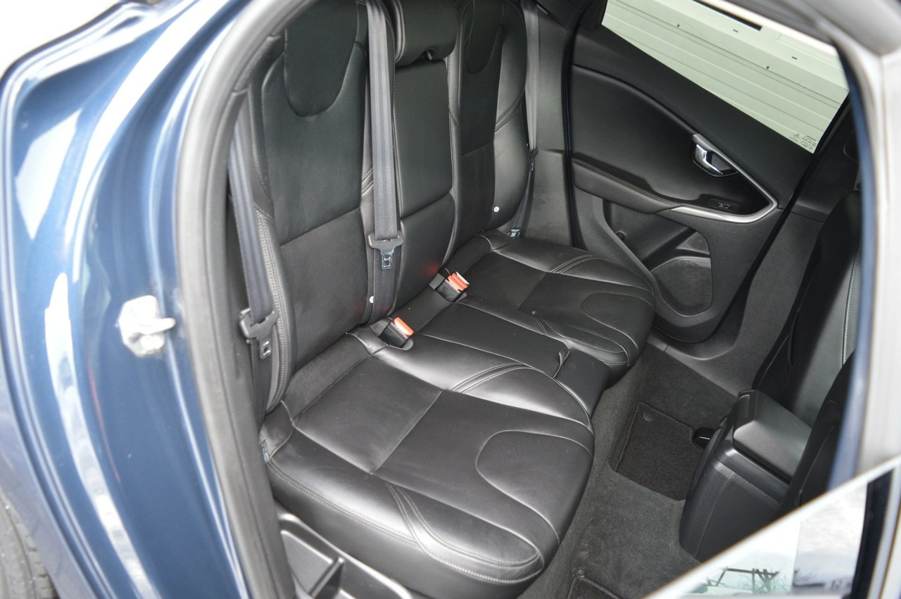 Volvo V40 - Zdjęcie 28