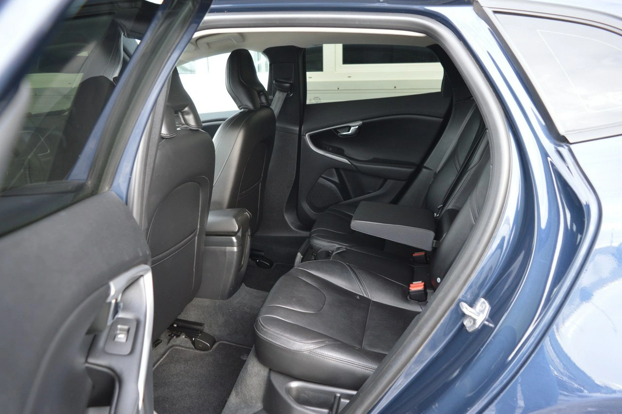 Volvo V40 - Zdjęcie 30