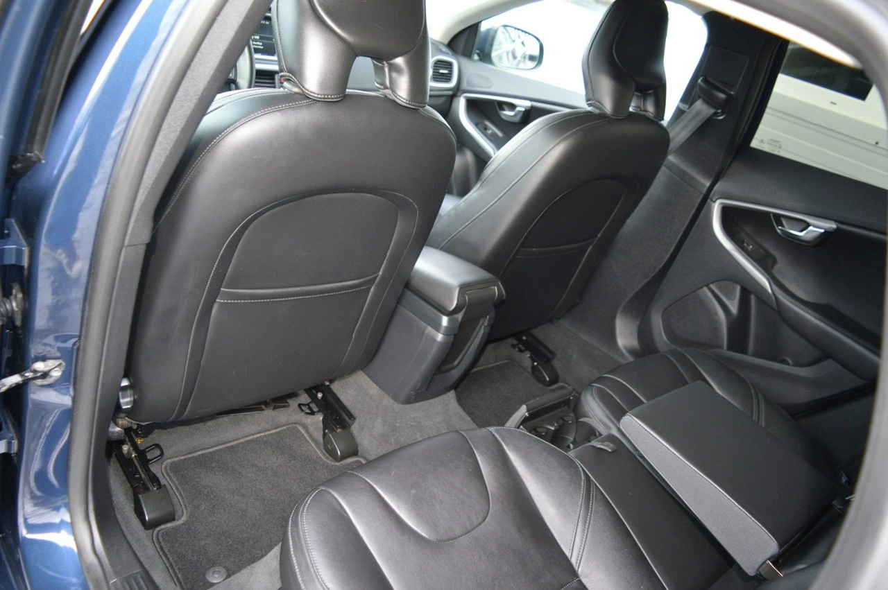 Volvo V40 - Zdjęcie 29