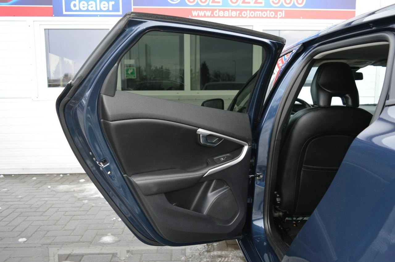 Volvo V40 - Zdjęcie 36