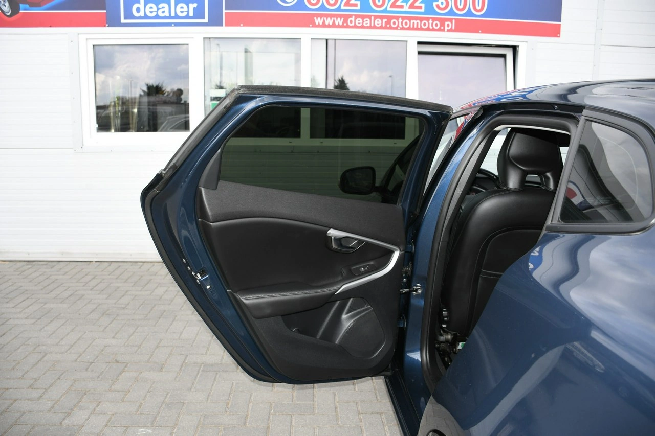 Volvo V40 - Zdjęcie 36