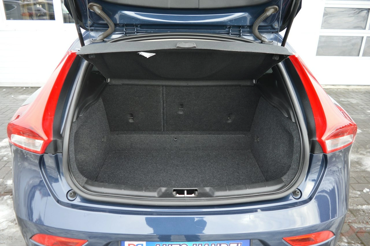 Volvo V40 - Zdjęcie 35