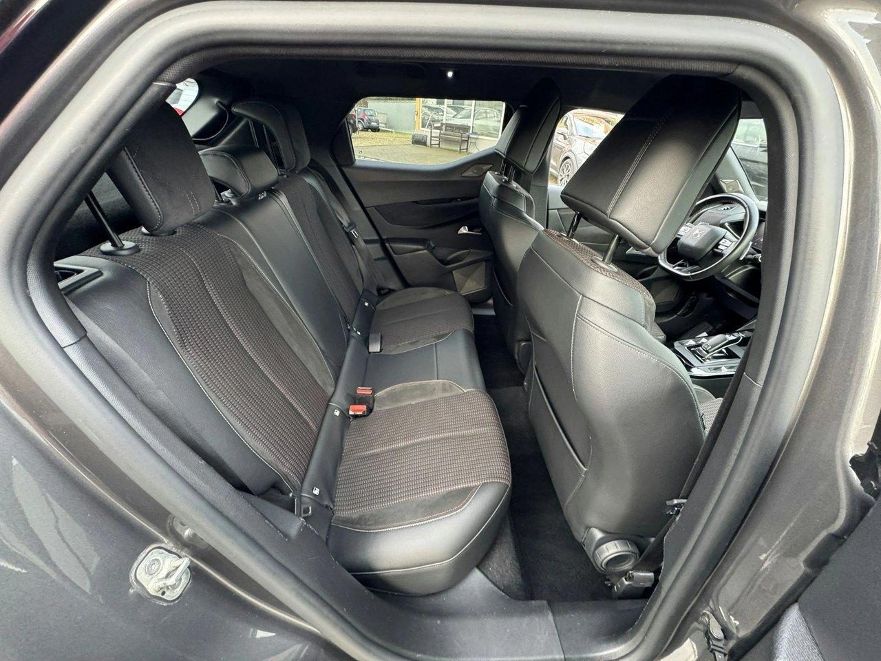 DS Automobiles DS 3 Crossback - Zdjęcie 16