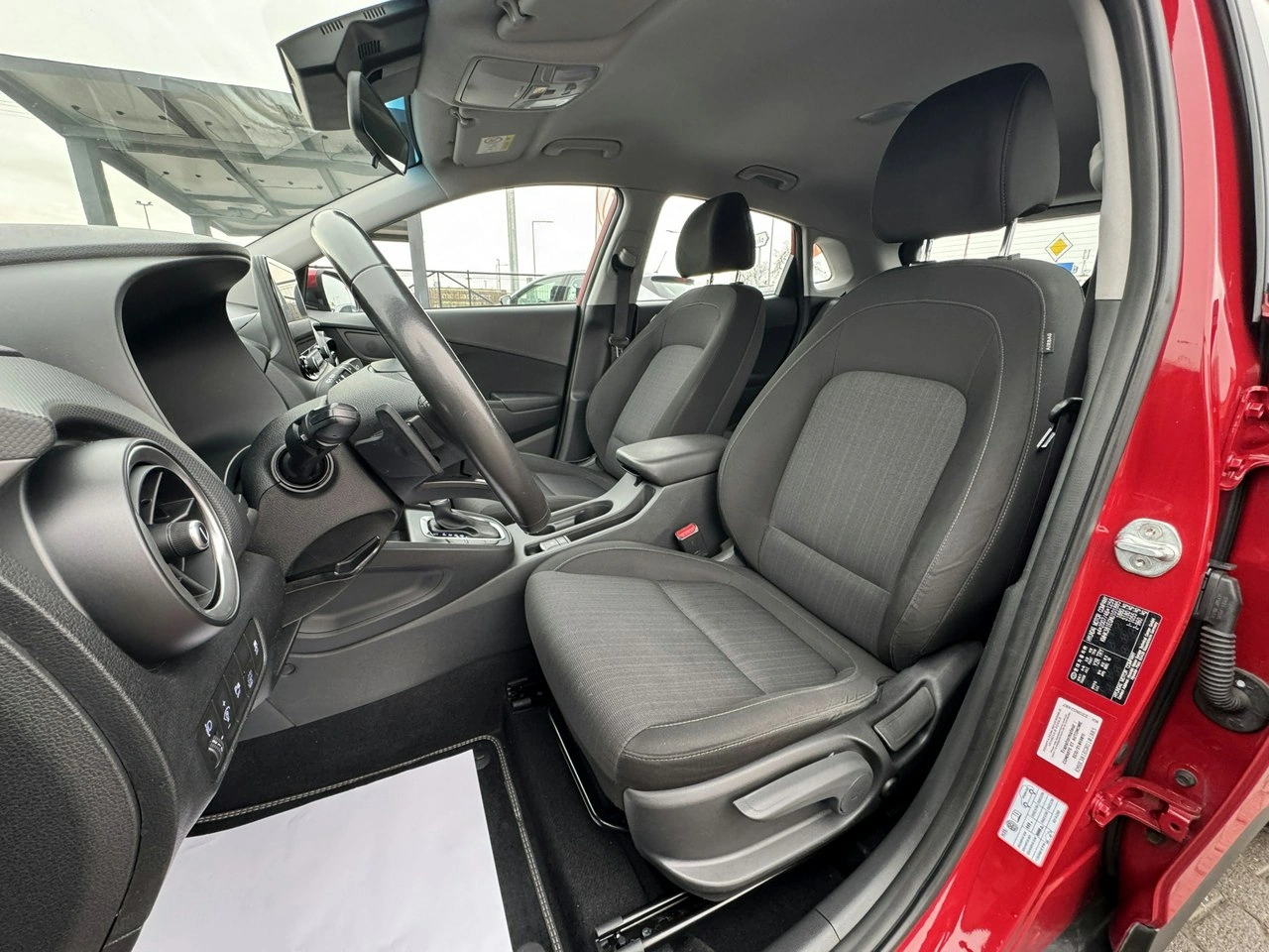 Hyundai Kona - Zdjęcie 16