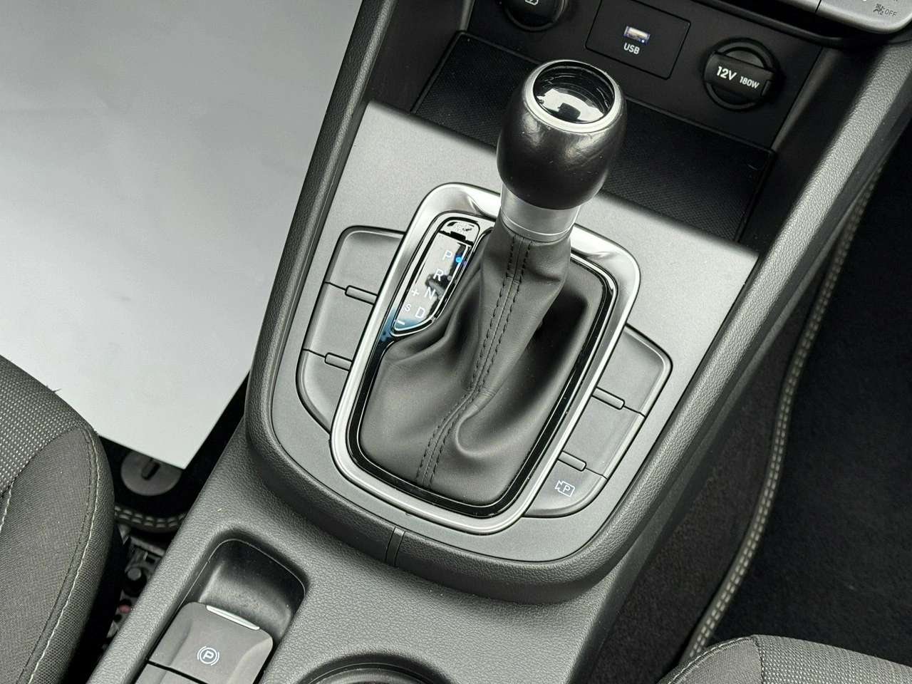 Hyundai Kona - Zdjęcie 29