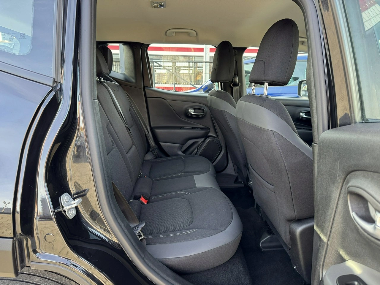 Jeep Renegade - Zdjęcie 25