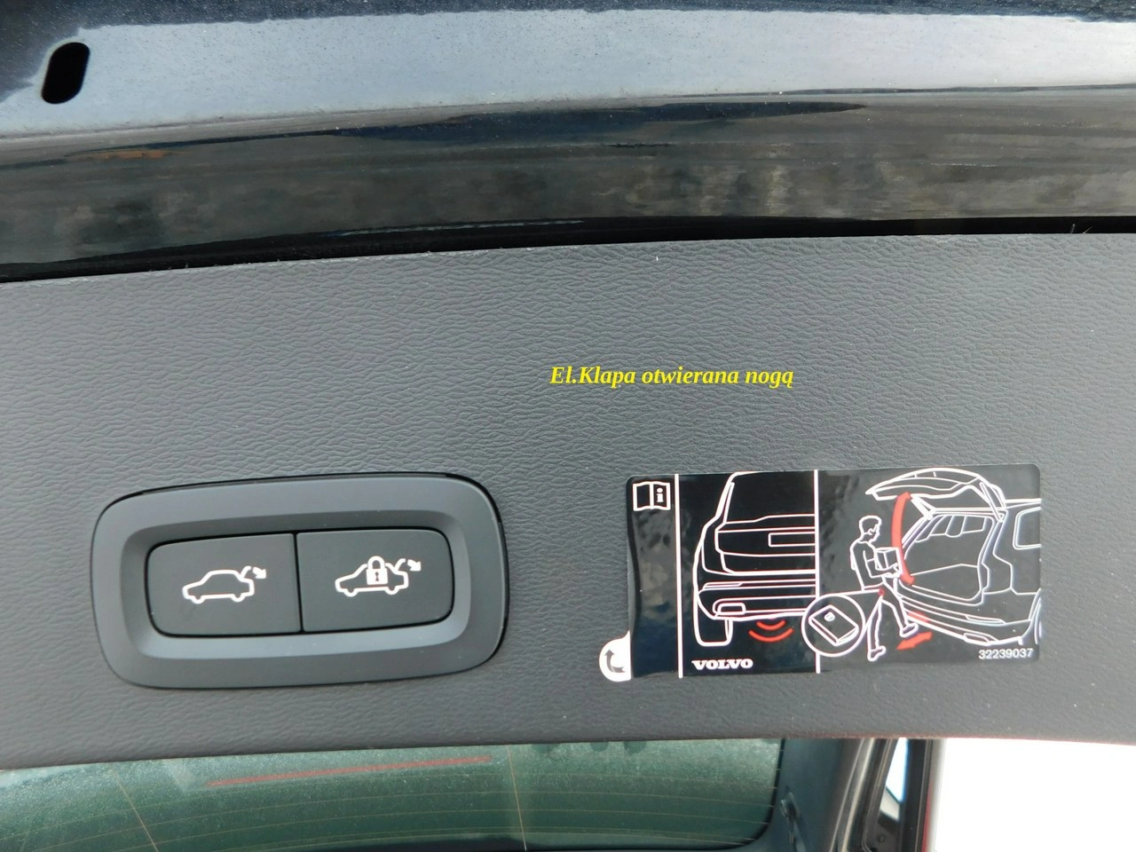 Volvo XC 40 - Zdjęcie 15