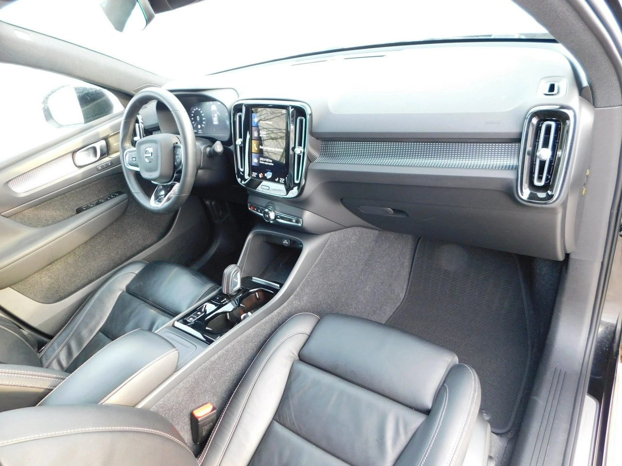 Volvo XC 40 - Zdjęcie 7