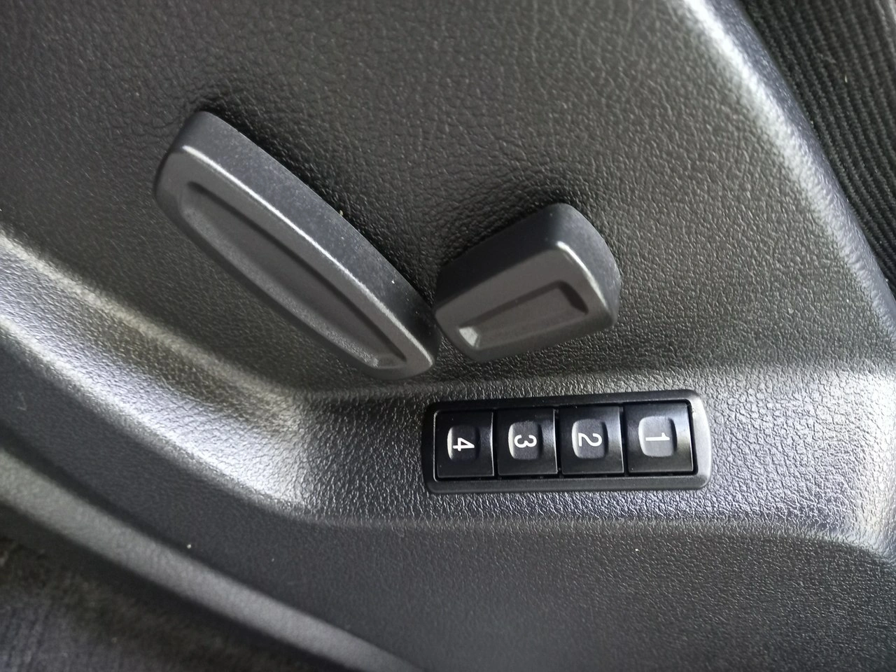 Ford S-Max - Zdjęcie 25