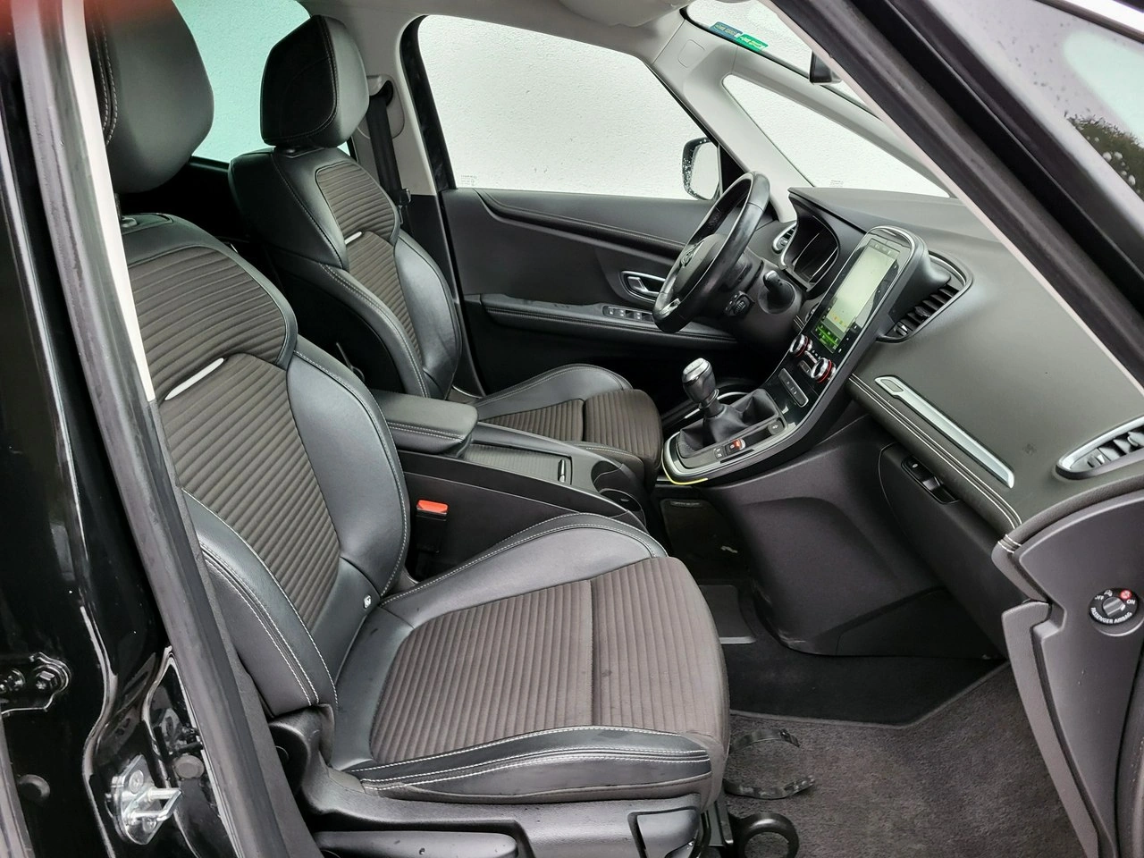 Renault Grand Scenic - Zdjęcie 9