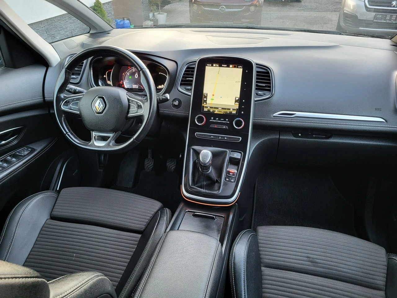 Renault Grand Scenic - Zdjęcie 11