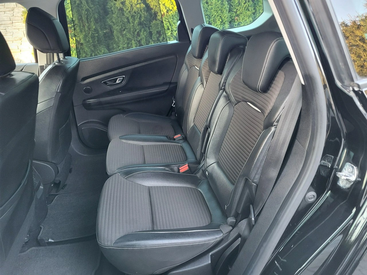 Renault Grand Scenic - Zdjęcie 12