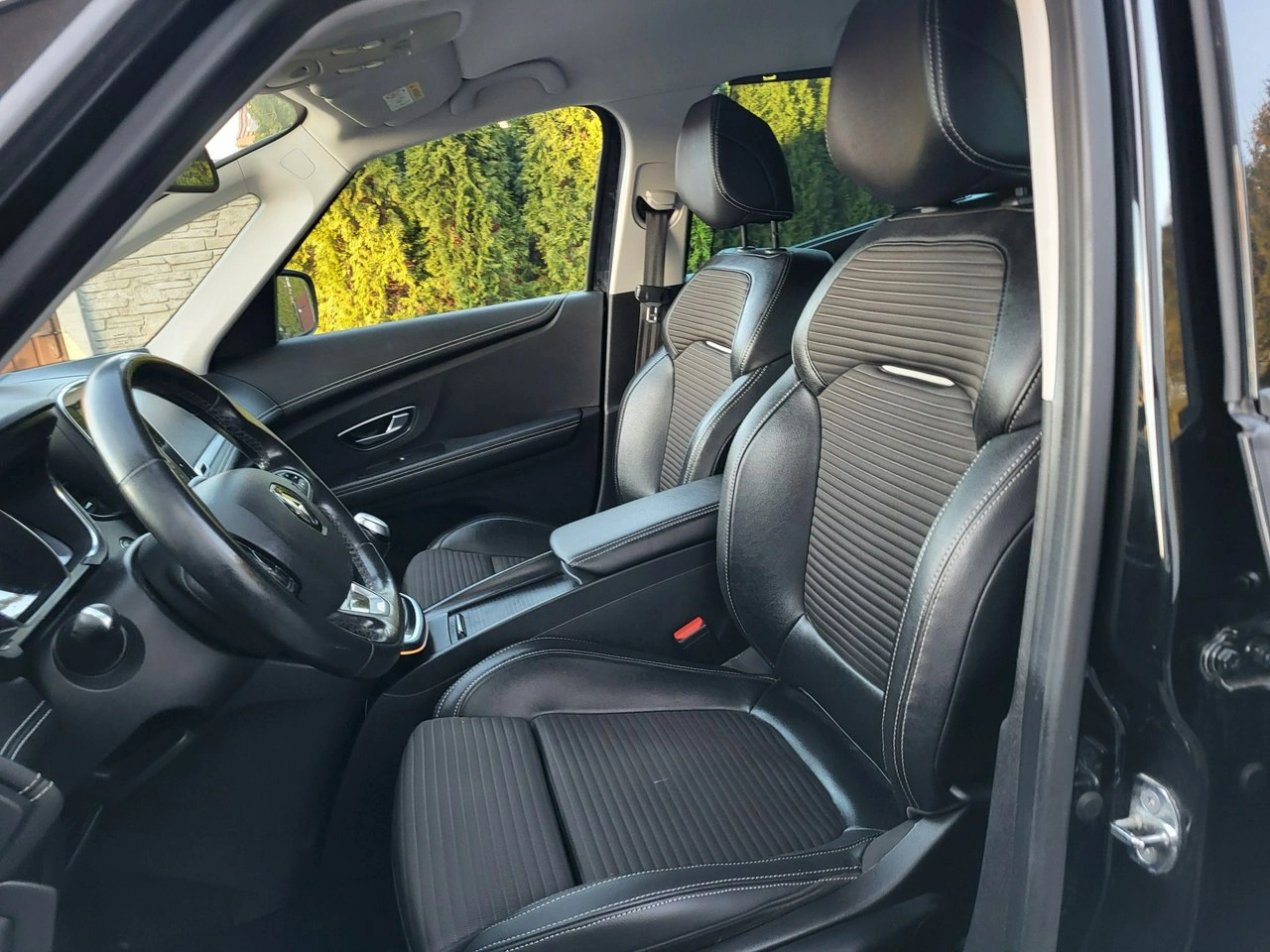 Renault Grand Scenic - Zdjęcie 14