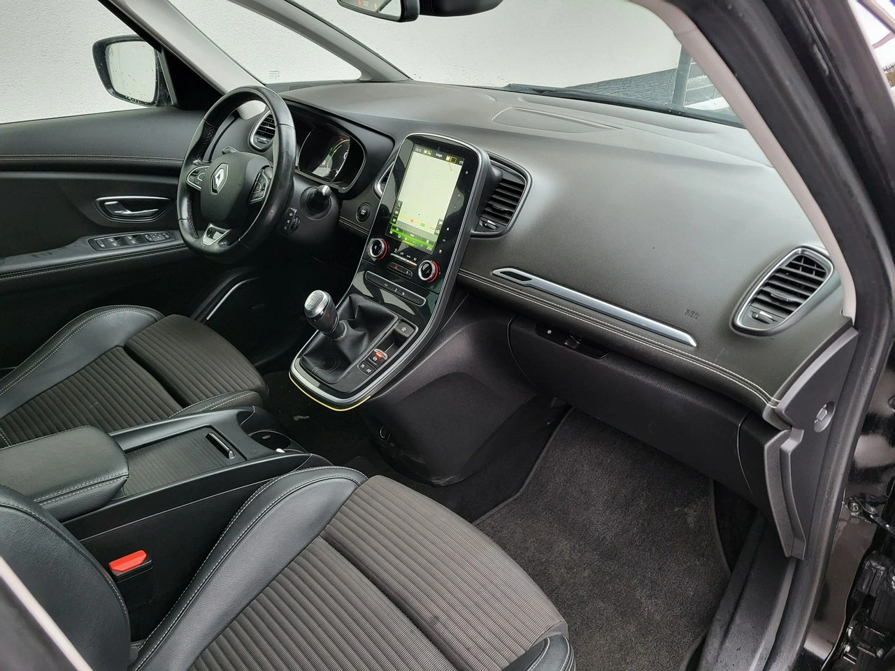 Renault Grand Scenic - Zdjęcie 8