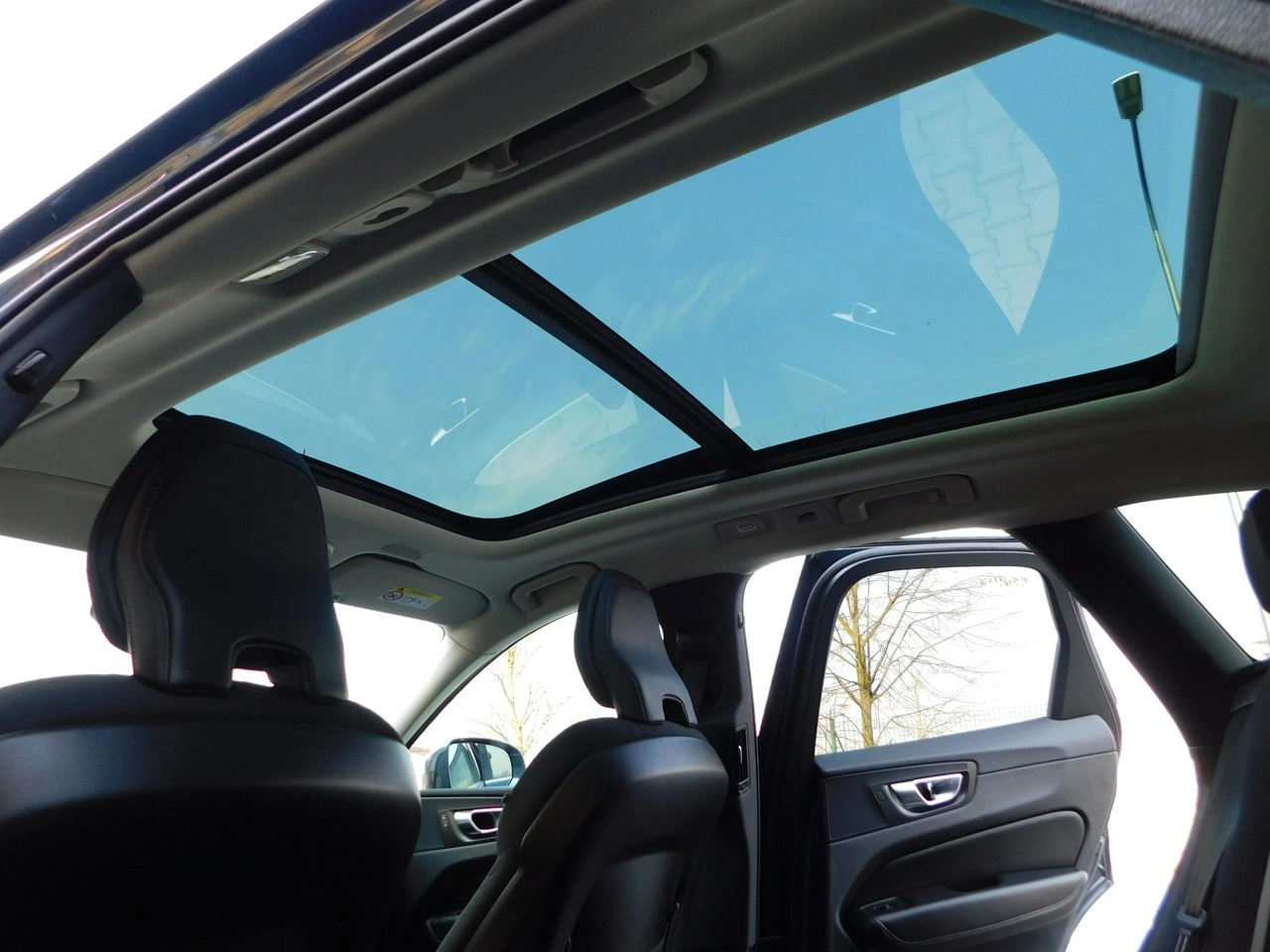 Volvo XC 60 - Zdjęcie 9