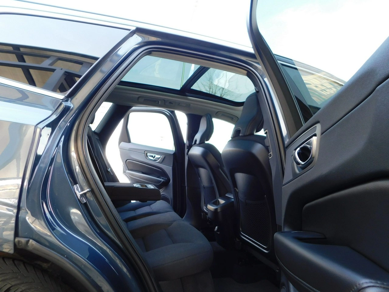 Volvo XC 60 - Zdjęcie 12