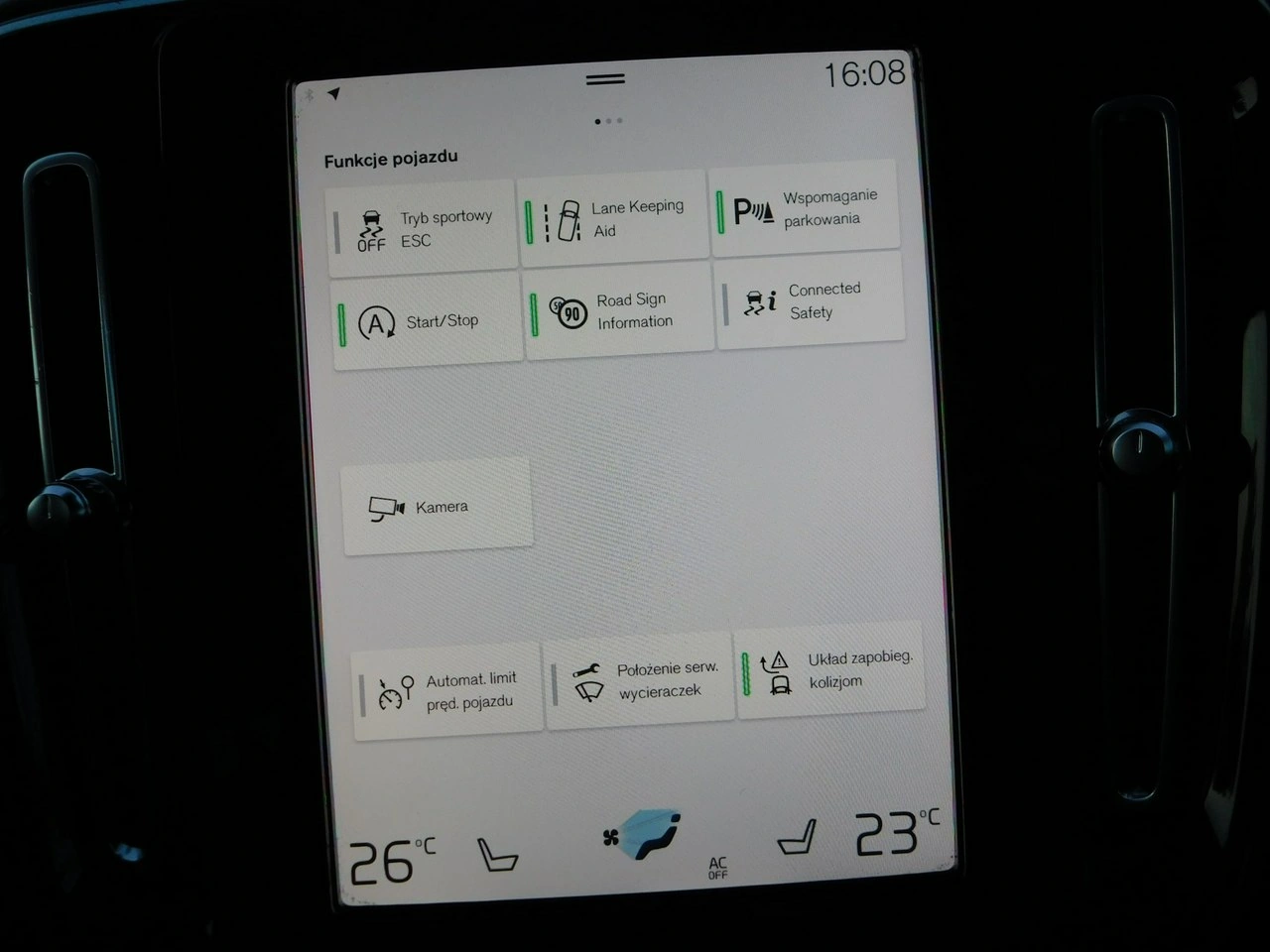 Volvo XC 40 - Zdjęcie 17