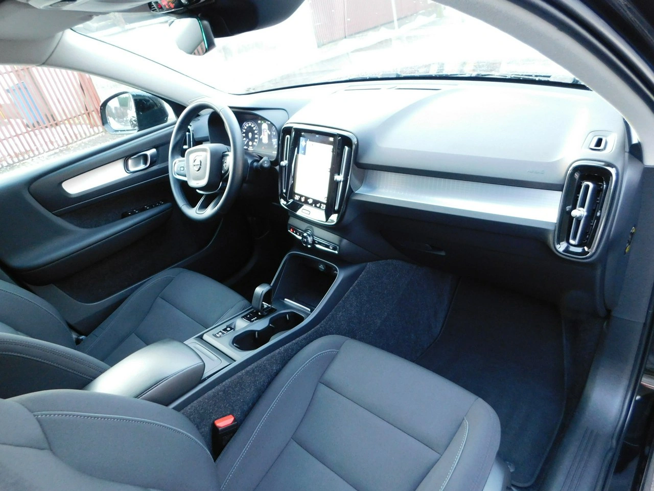 Volvo XC 40 - Zdjęcie 6