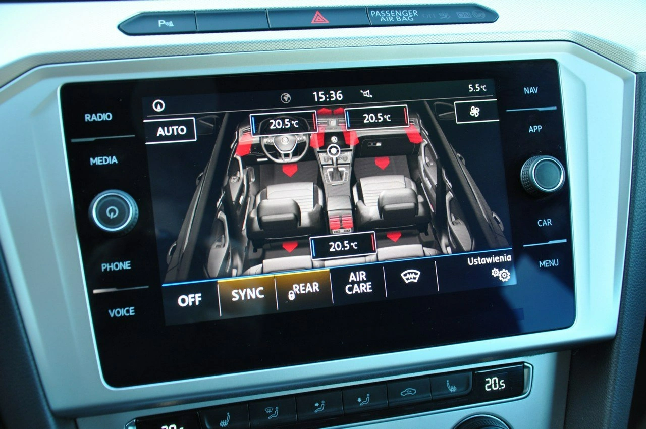 Volkswagen Passat - Zdjęcie 15