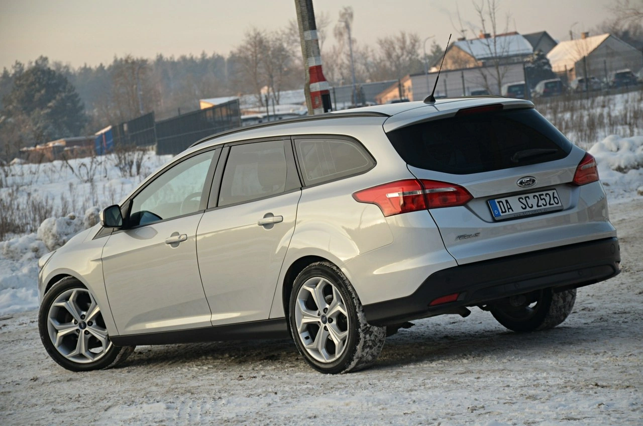 Ford Focus - Zdjęcie 10