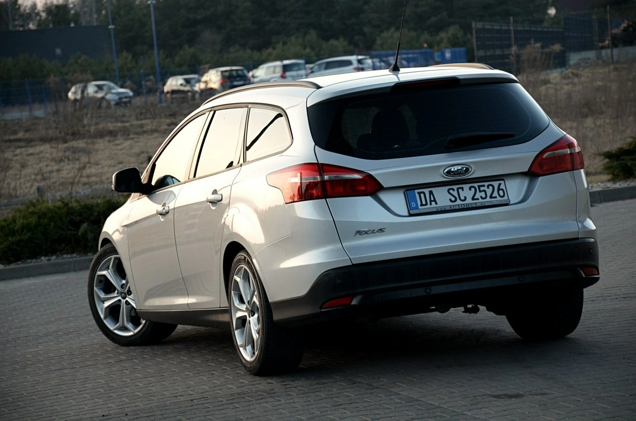 Ford Focus - Zdjęcie 10