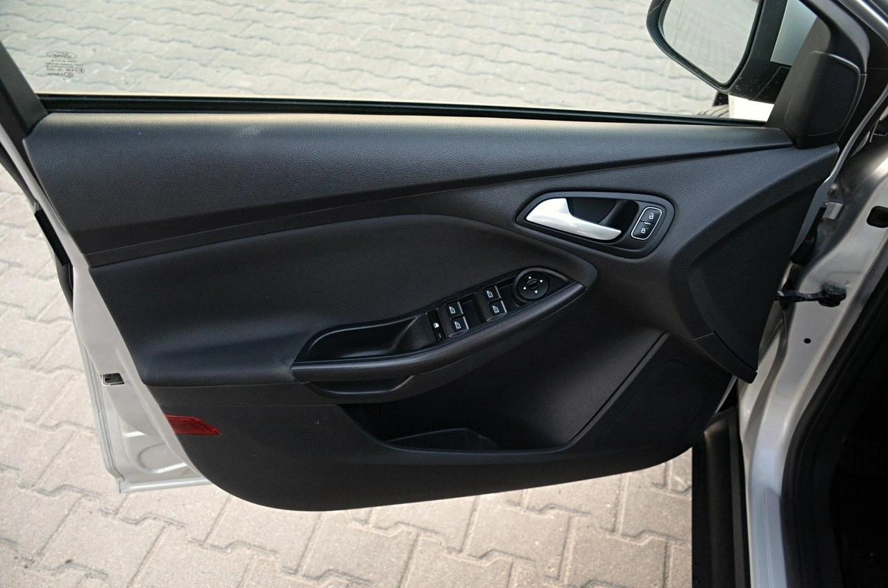 Ford Focus - Zdjęcie 14