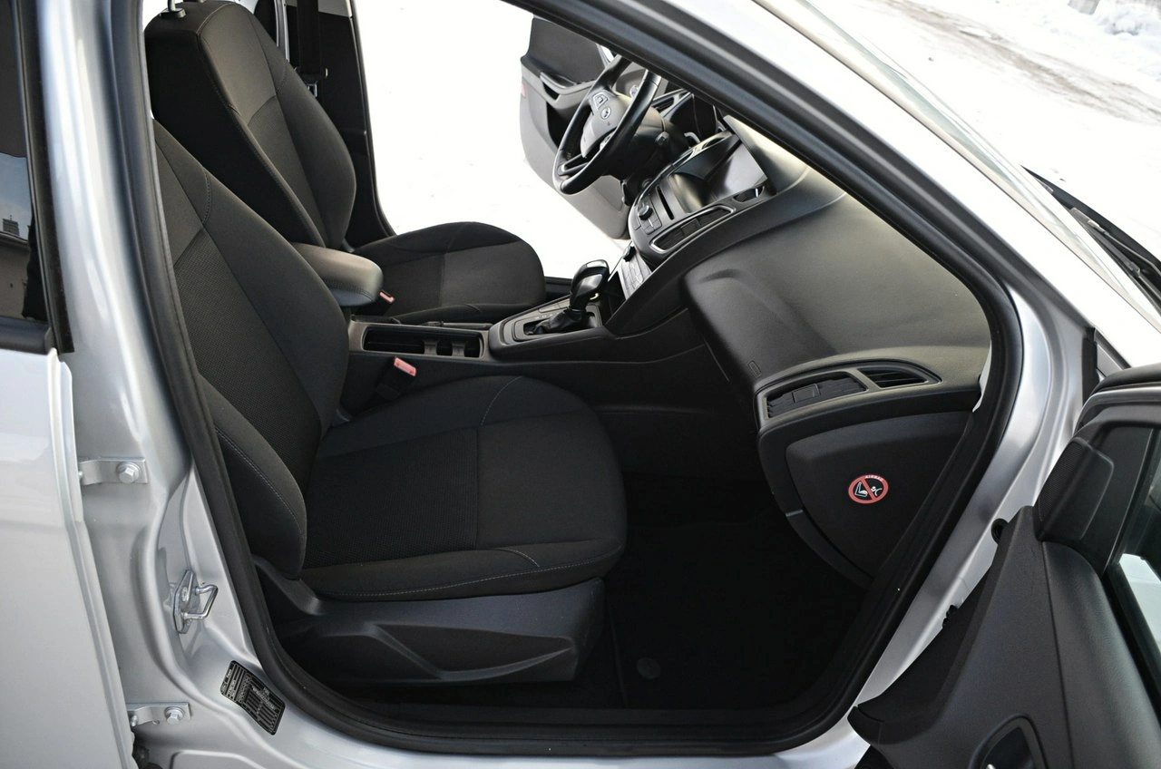 Ford Focus - Zdjęcie 22