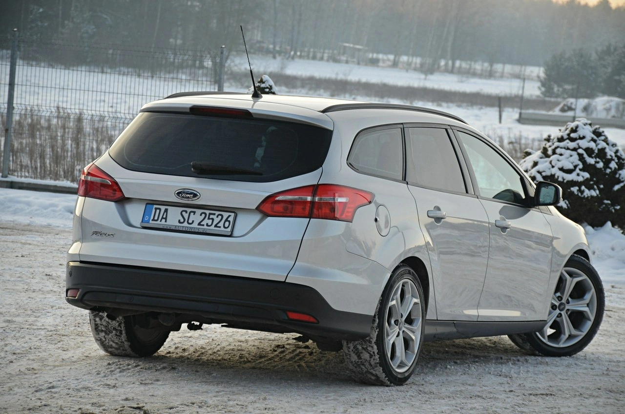 Ford Focus - Zdjęcie 8