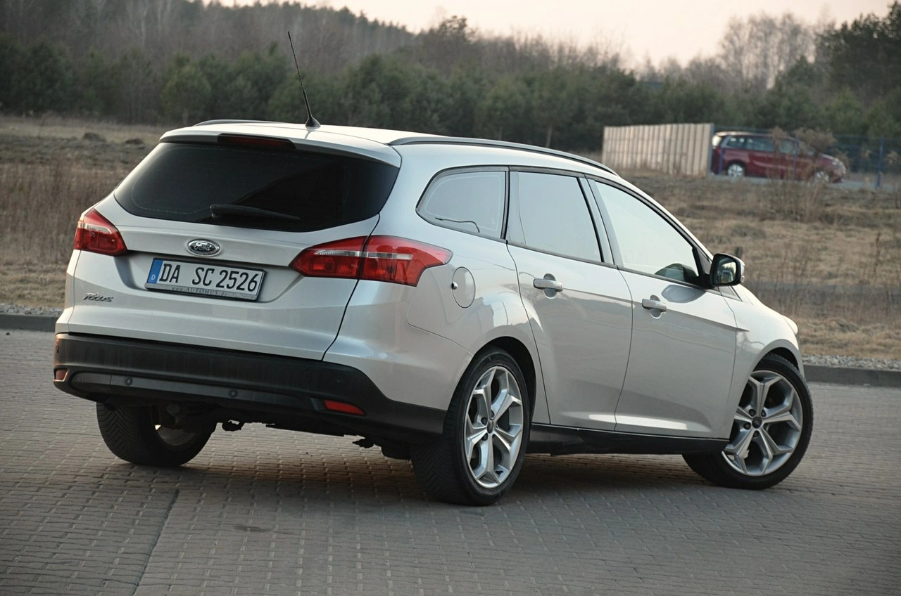 Ford Focus - Zdjęcie 8