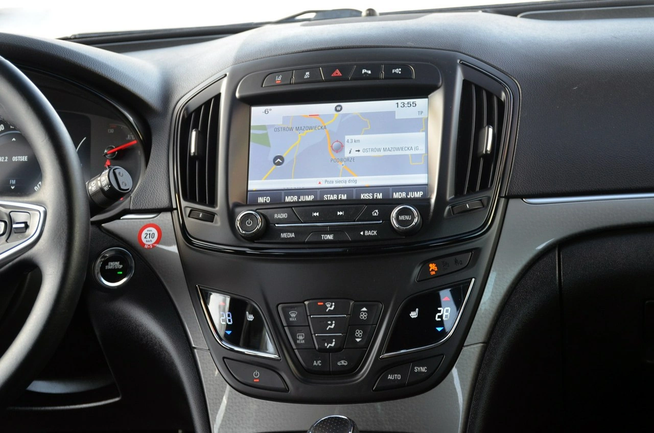 Opel Insignia - Zdjęcie 15