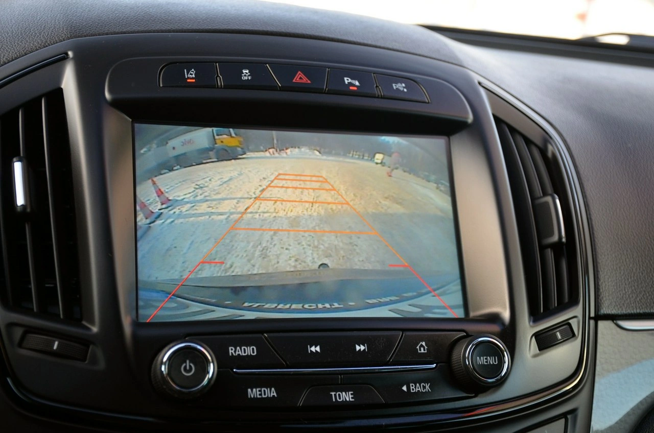 Opel Insignia - Zdjęcie 22