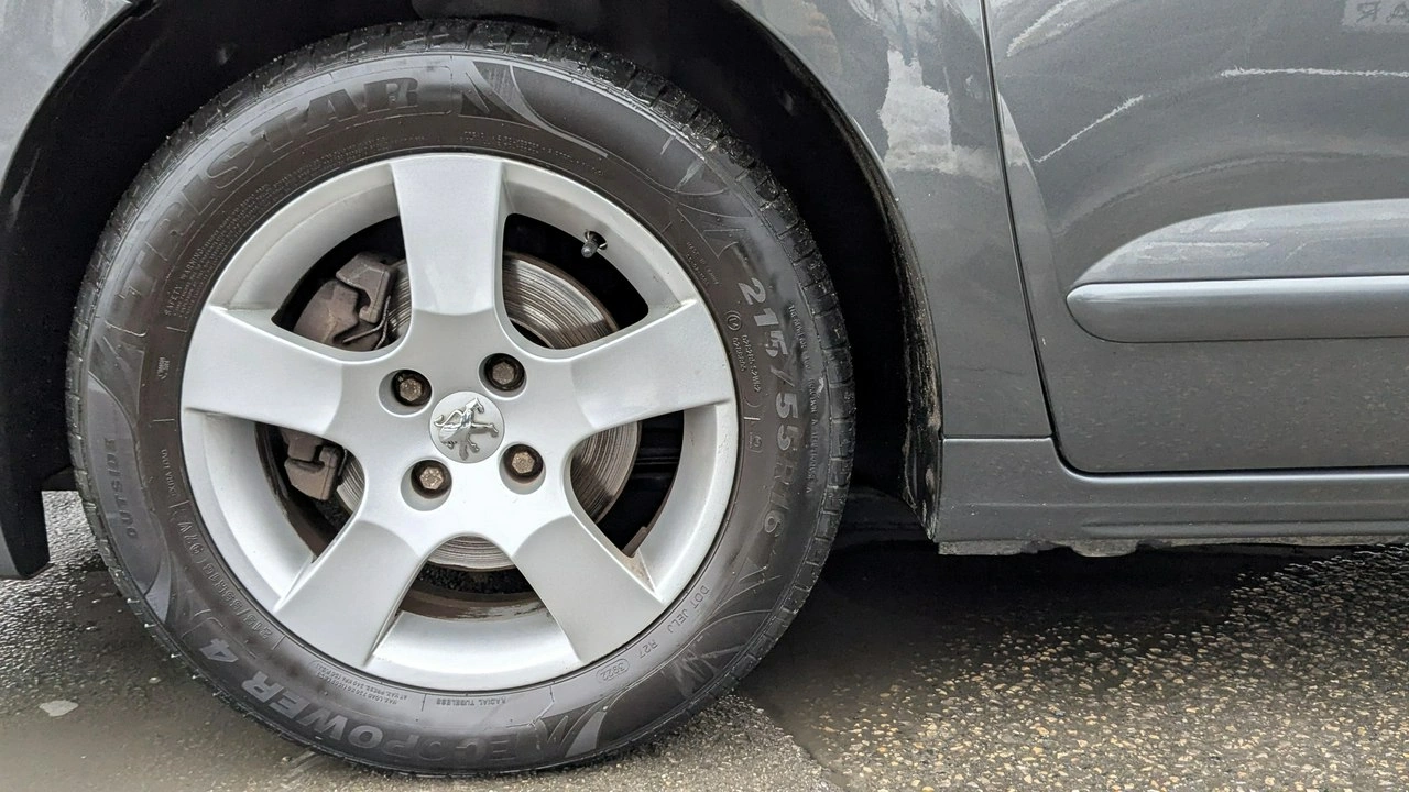 Peugeot 5008 - Zdjęcie 38