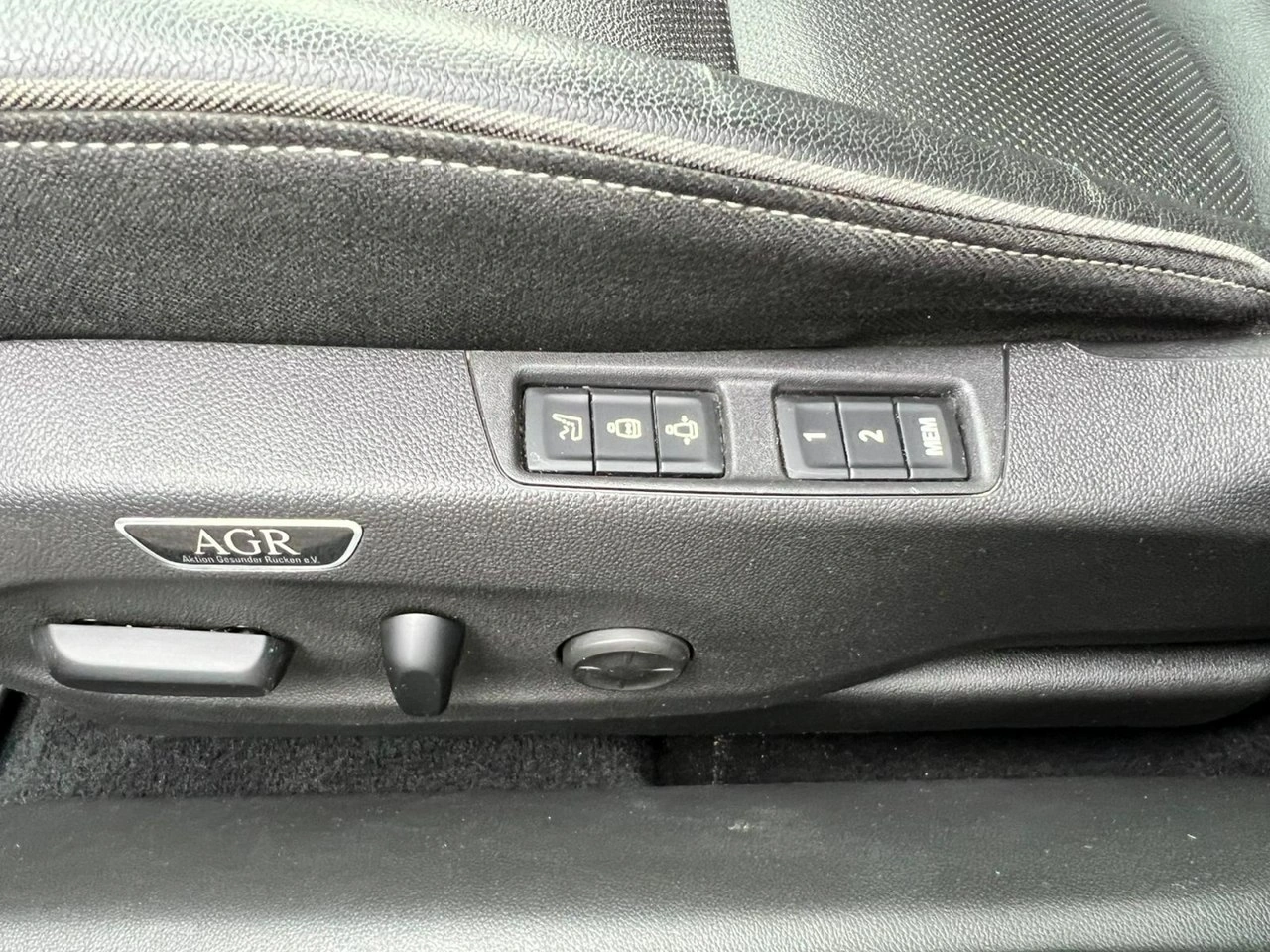 Opel Insignia - Zdjęcie 10