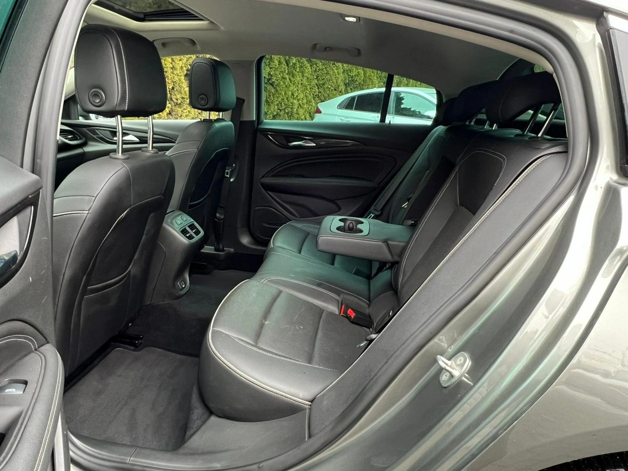 Opel Insignia - Zdjęcie 11