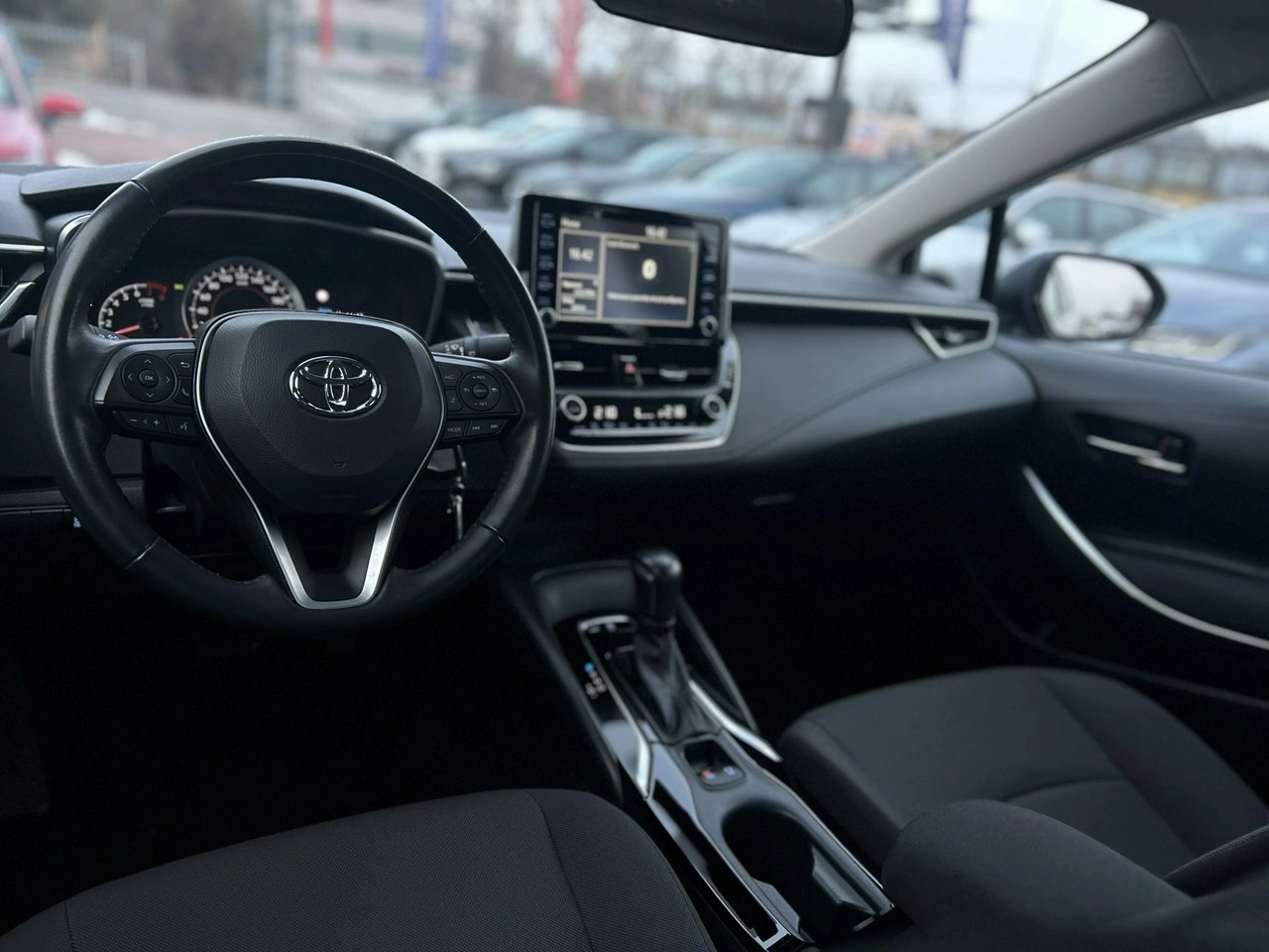 Toyota Corolla - Zdjęcie 13